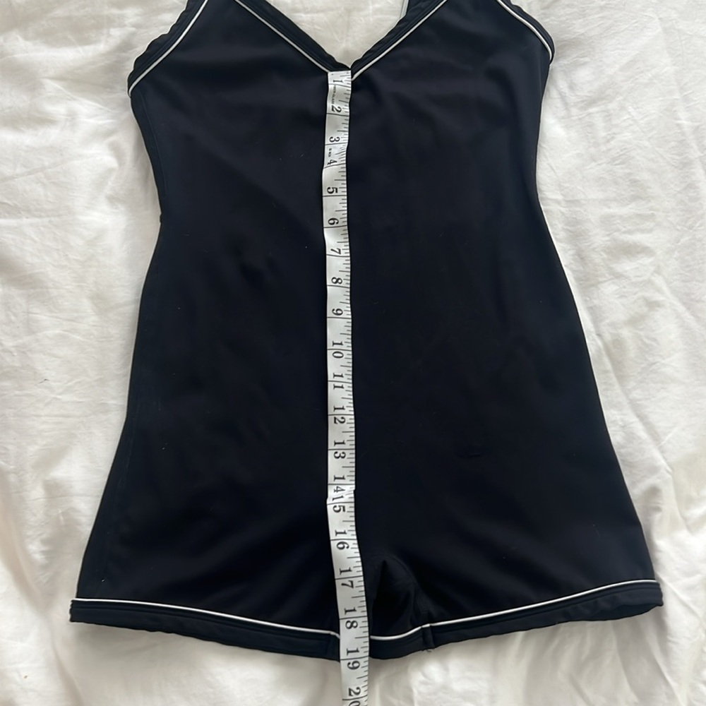 SET Active Black Romper with White Trim - Picture 4 of 6